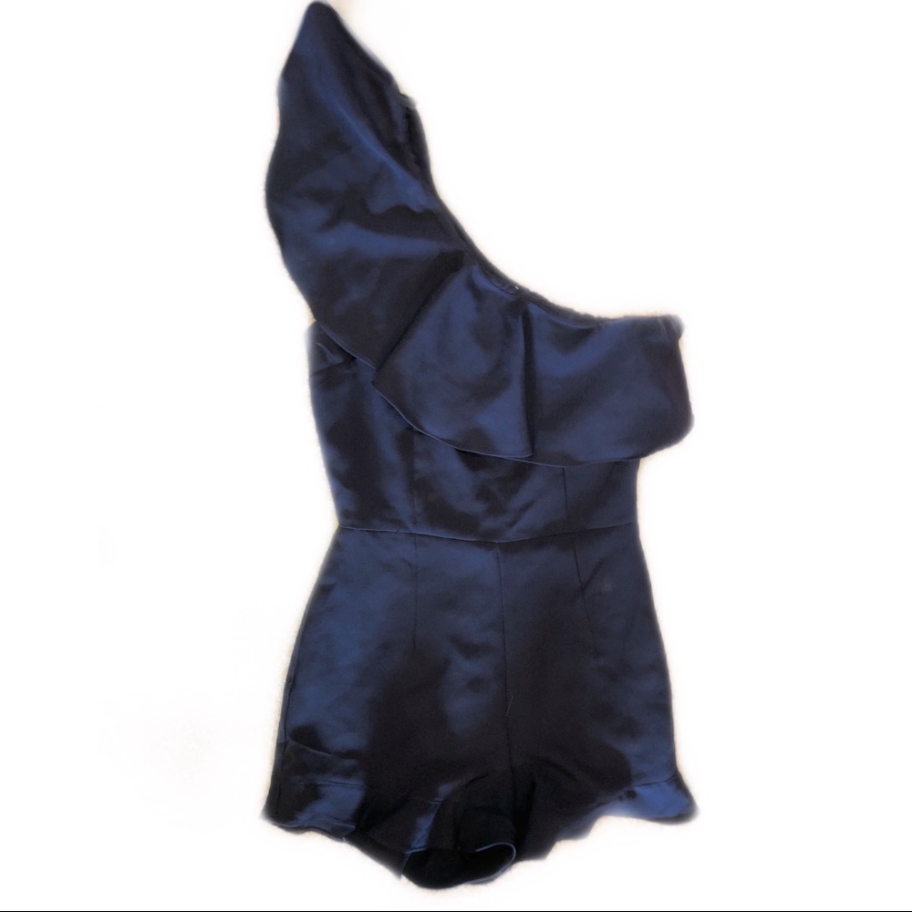 One Shoulder Ruffle Romper - Picture 2 of 2